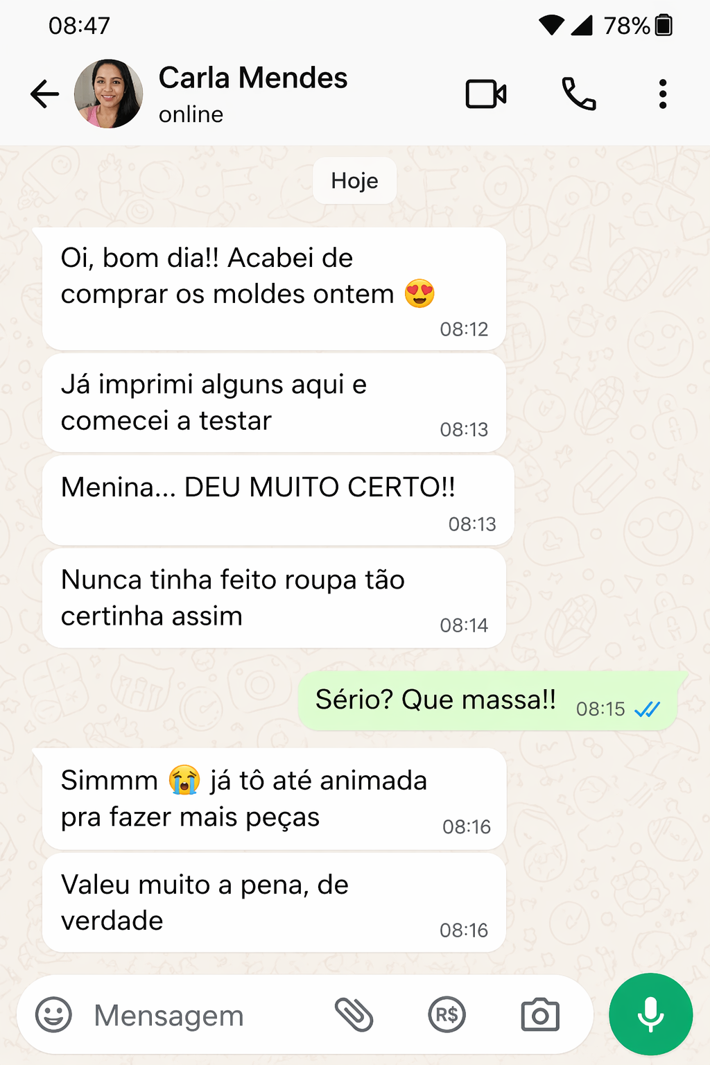 Print de conversa no WhatsApp de cliente satisfeita com os moldes